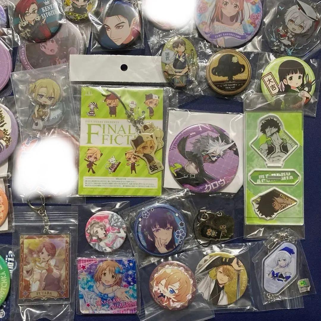 缶バッジ他37点まとめ売り