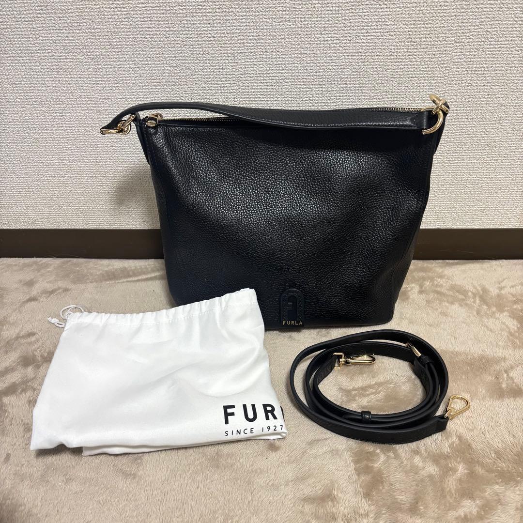 FURLA フルラ　レディースショルダーバッグ　ワンショルダー　レザー