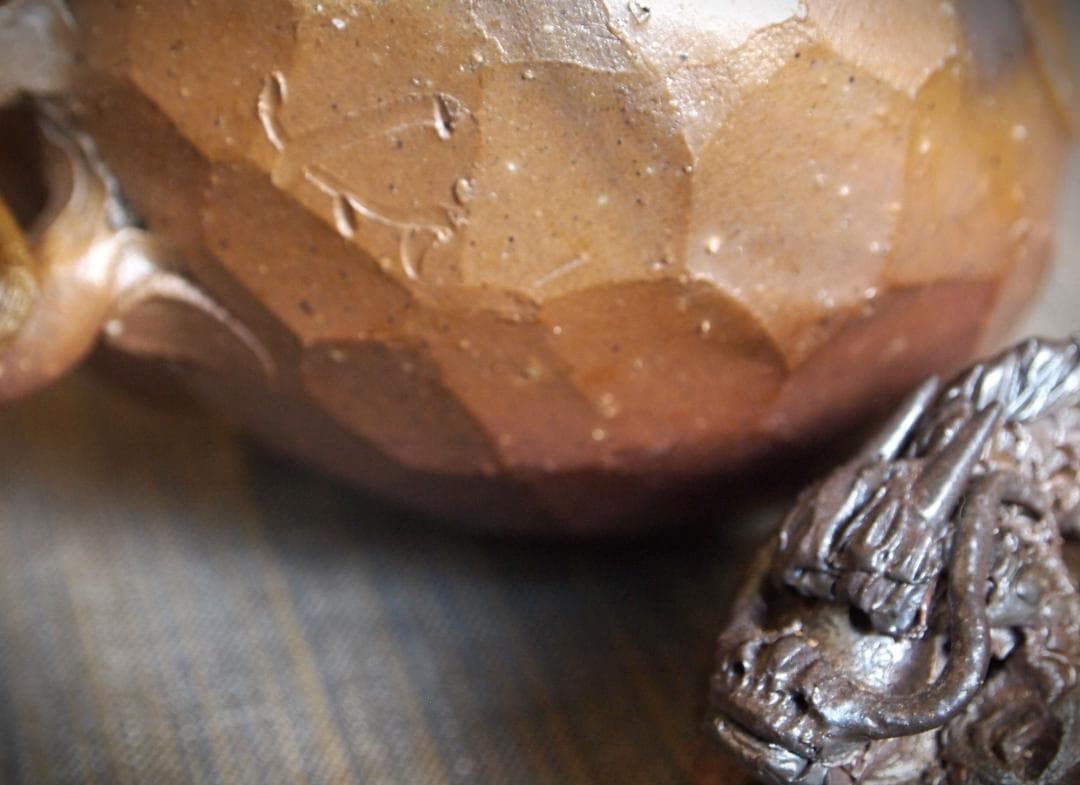 新品★竹内靖之【師：山本陶秀】★★備前龍摘み籐手付き面取り土瓶