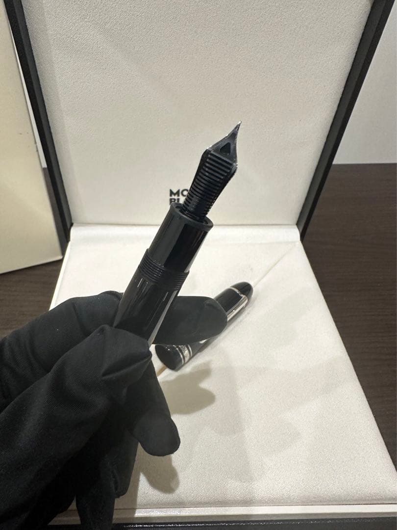 モンブラン万年筆 マイスターシュテュック プラチナコーティング P149 F