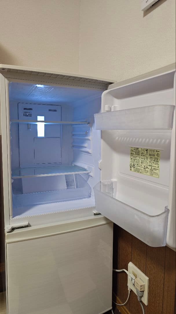 SHARP 冷蔵庫 SJ-D14C-W 137L 2016年製