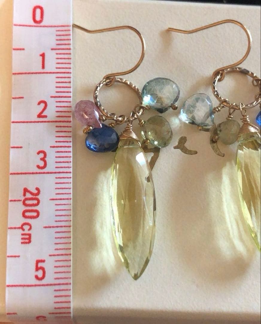 貴重agete Eva Hanusova 限定ピアス K10 大粒レモンクオーツ