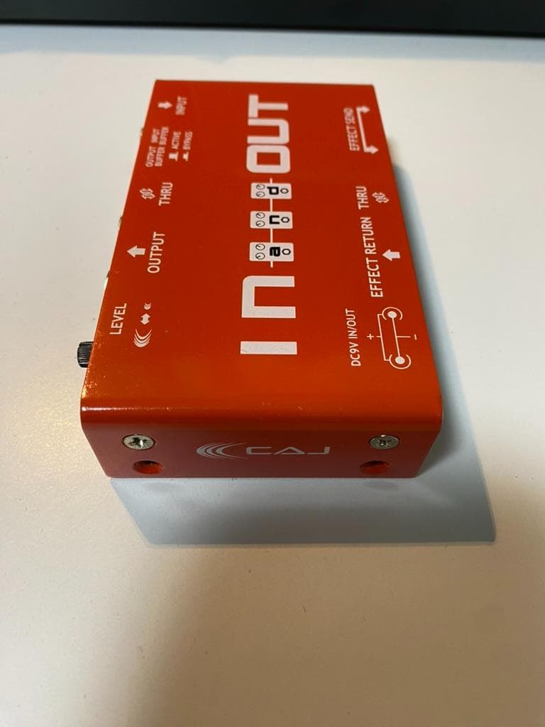 CAJ IN and OUT バッファー / ジャンクションボックス