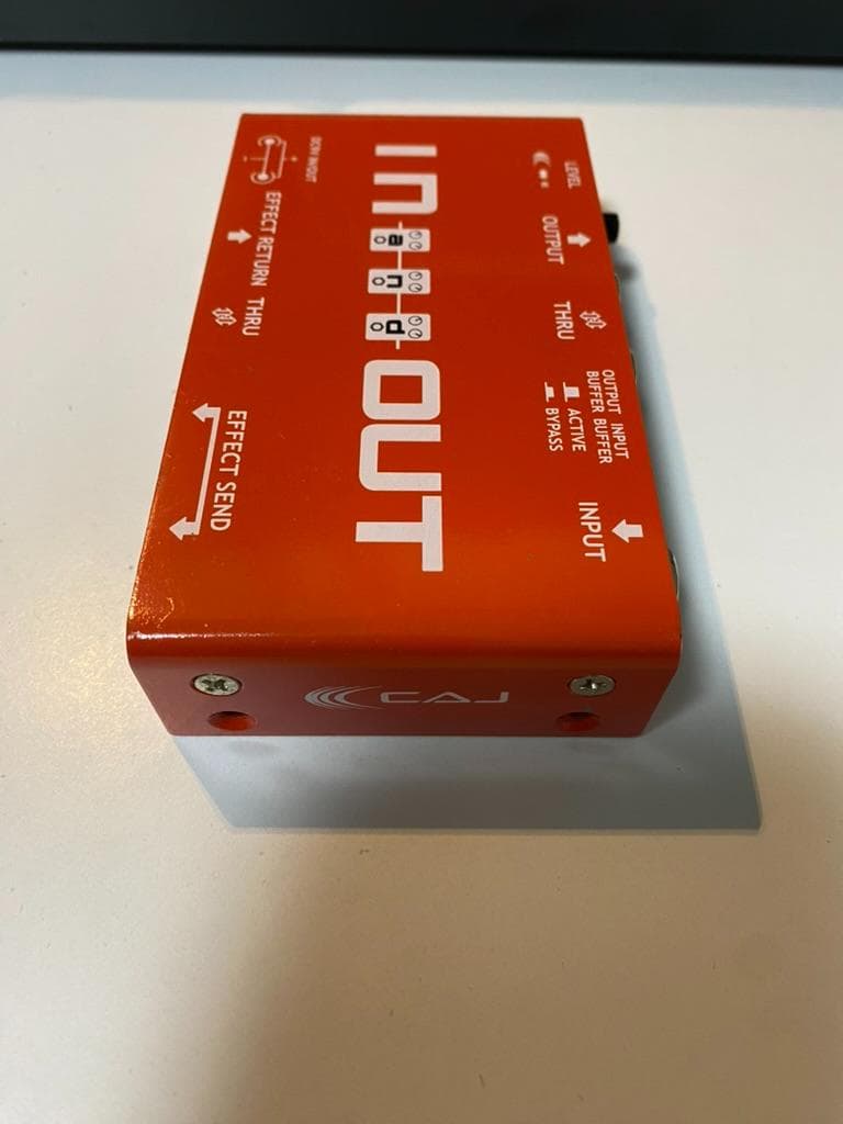 CAJ IN and OUT バッファー / ジャンクションボックス