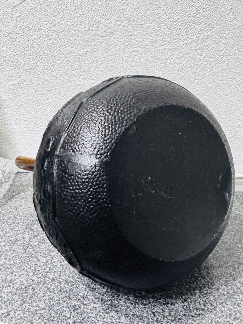 【新品未使用】南部鉄器 砂鉄製 鉄瓶 花柄浮き彫り鉄壺 コーティングなし