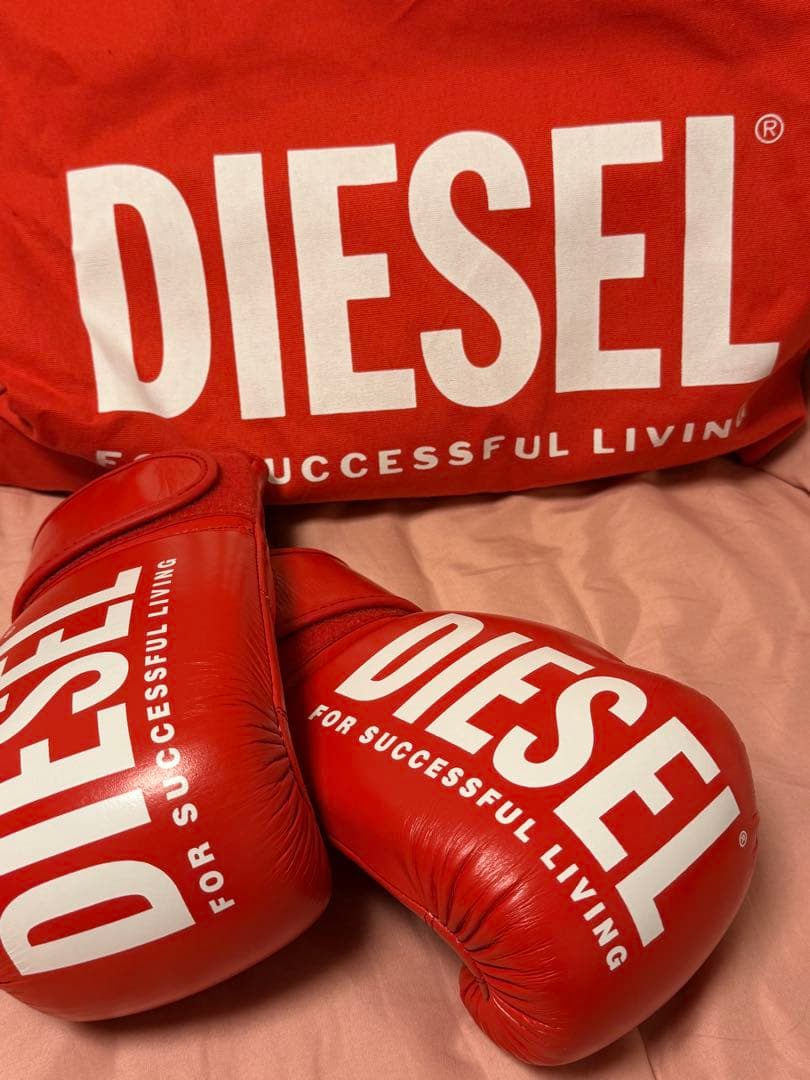 DIESEL ボクシンググローブ 8oz 赤