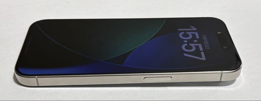 t*3様 Apple iPhone15Pro256GBホワイトチタニウムAmaz