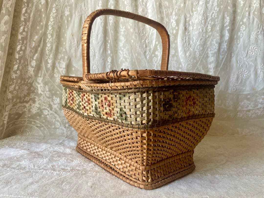 ローズパニエ大　バラペイント蓋付きバスケット　フランスアンティーク　かご　カゴ籠
