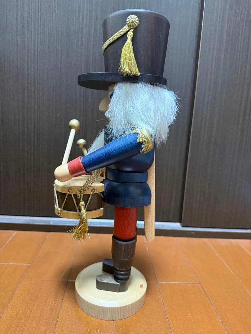 クリスチャンウルビリヒト　くるみ割り人形　青ドラマー