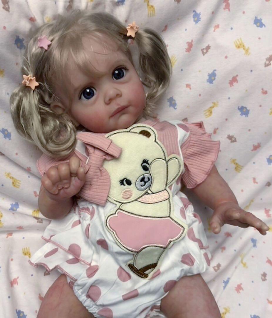 *・゜゜・*:セミトドラー　リボーンドール*・゜゜・*