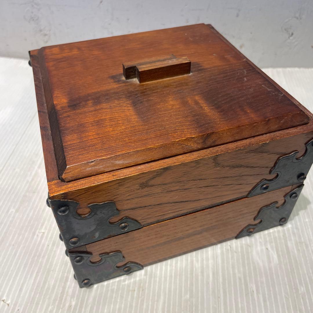 希少　古民具・骨董　立派な金具が印象的な硯箱(小引き出し、小箱、小物入れ、木箱)
