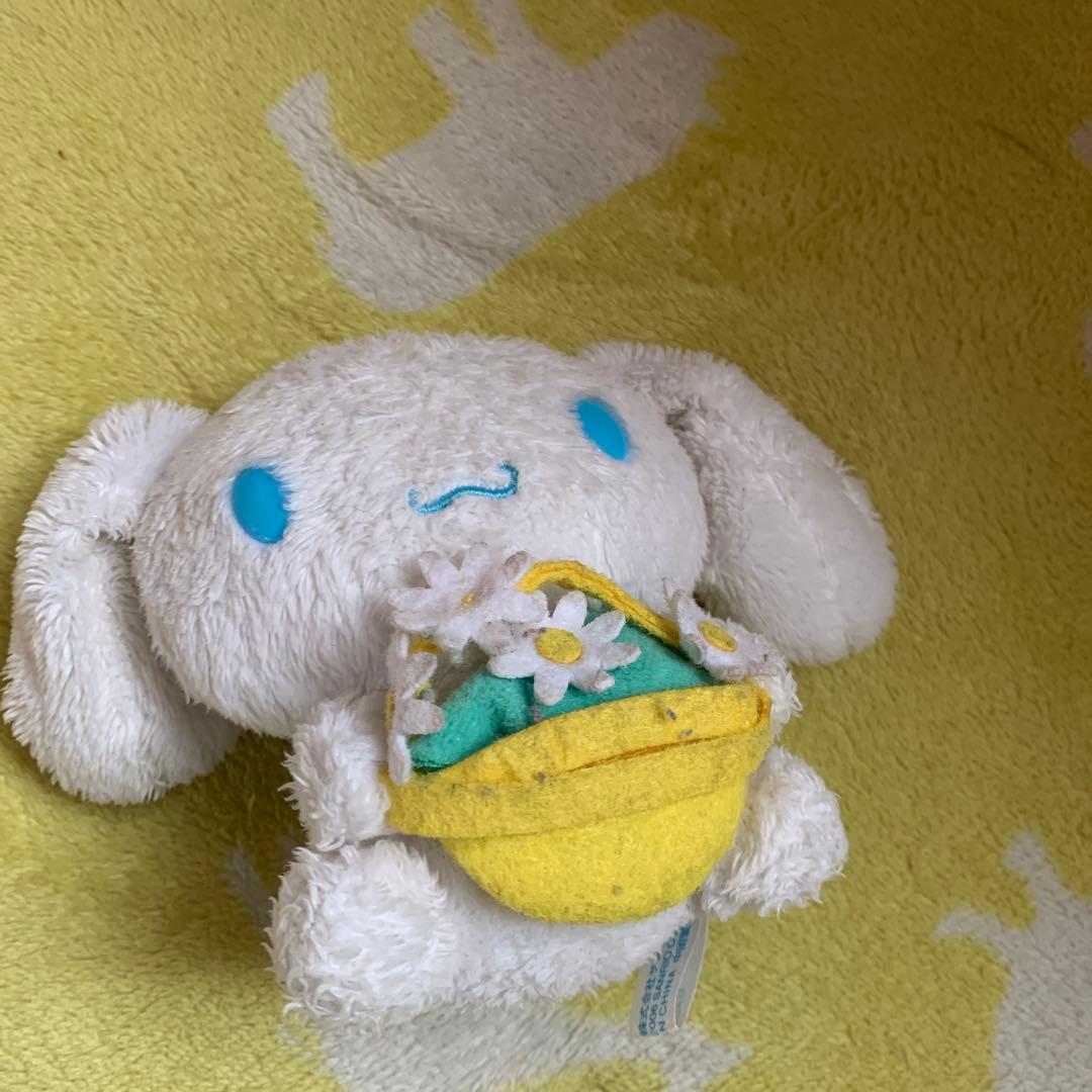 サンリオ シナモンロール　ぬいぐるみ