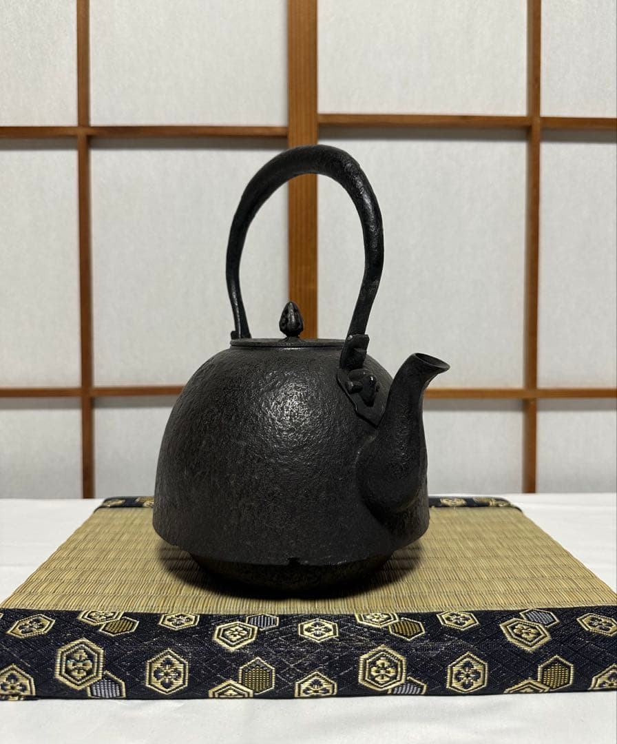 本番盛岡 薫山 南部鉄器 鉄瓶 南部型 侘寂肌 1.5リットル 新品未使用品