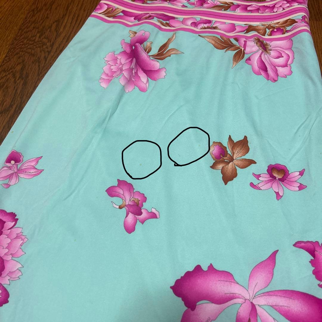 美品　レオナール　色味が最高に綺麗なスカート