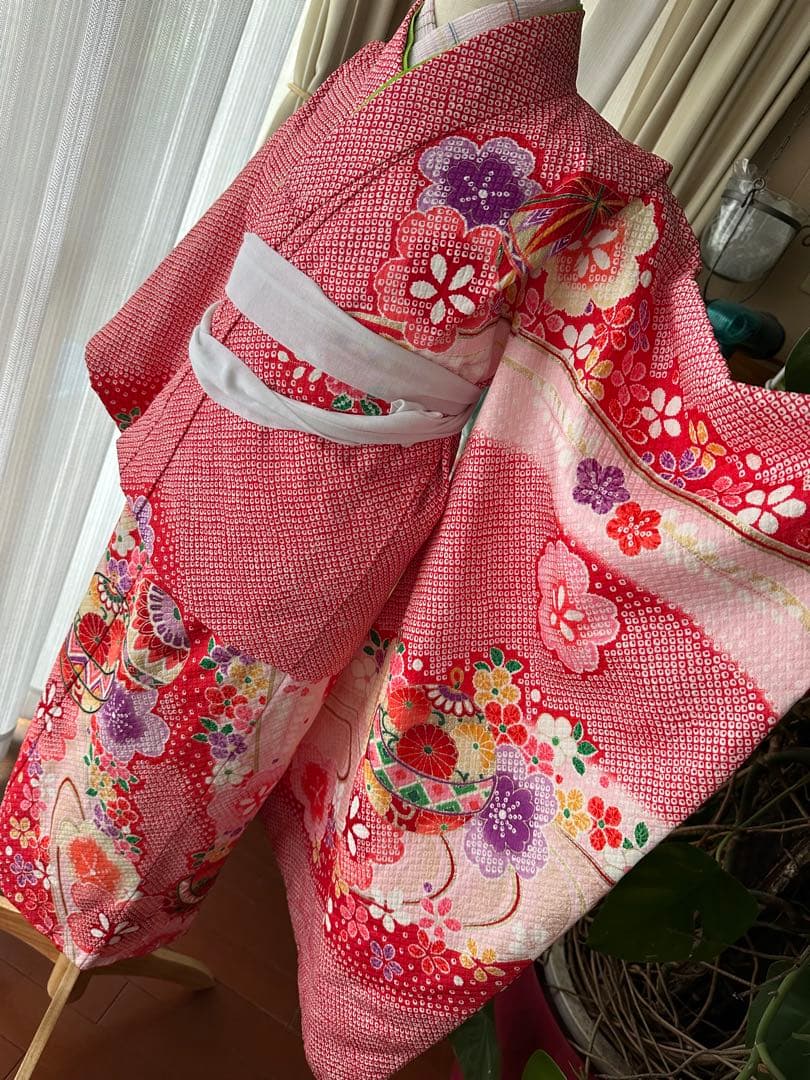 7歳七五三フルセット 赤×白×紫 絞り風花柄着物と立涌模様の帯