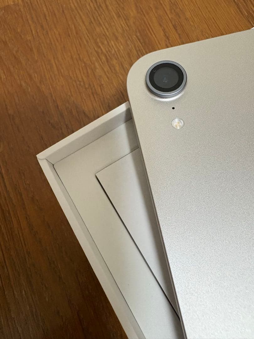 Apple iPad mini (第7世代) スターライト128GB Wi-Fi