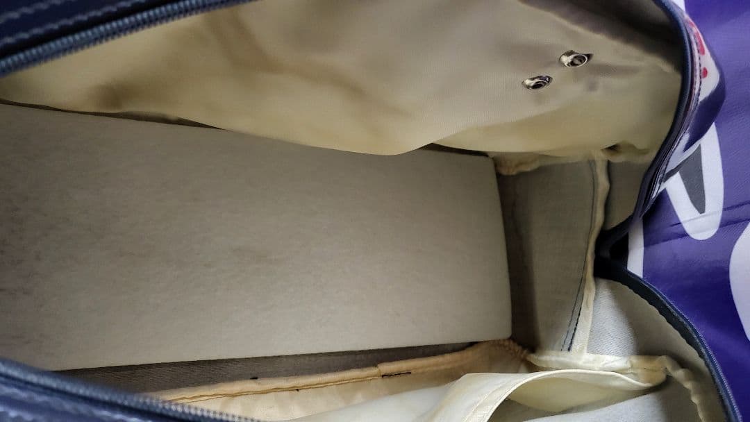 adidas エナメルボストンバック　紺色　ユーズド品