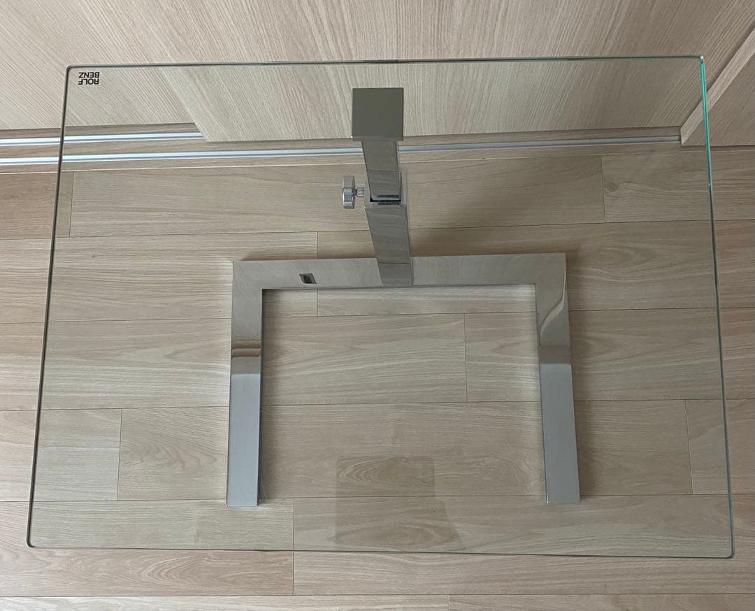 M*L様 ロルフベンツサイドテーブル ROLF BENZ ガラス天板の高さ調整可