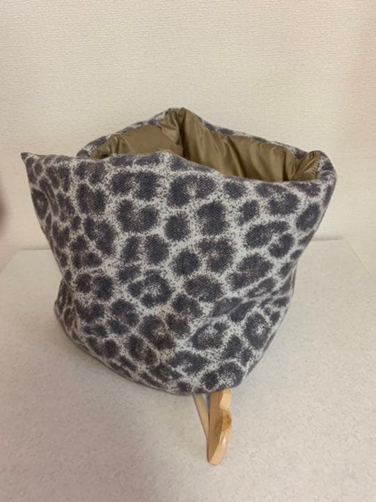 ファセッタズム（FACETASM）ダウンネックウォーマー　ダウンマフラー