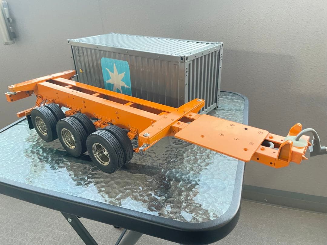 タミヤ 1/14 20フィート海コンシャーシMaerskコンテナ　コンテナ脱着可