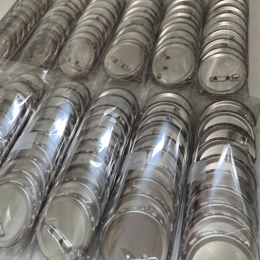 D30.浦島坂田船 うらたぬき 缶バッジ 花や花 等身 2020 春ツ