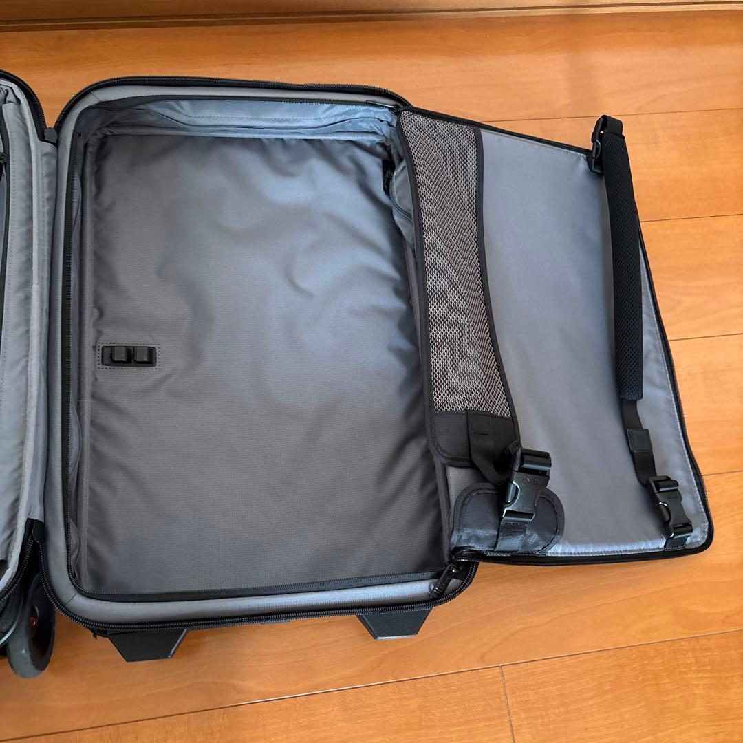 【最終価格:4/13販売終了】TUMI ALPHA3 2ウィール・キャリーオン