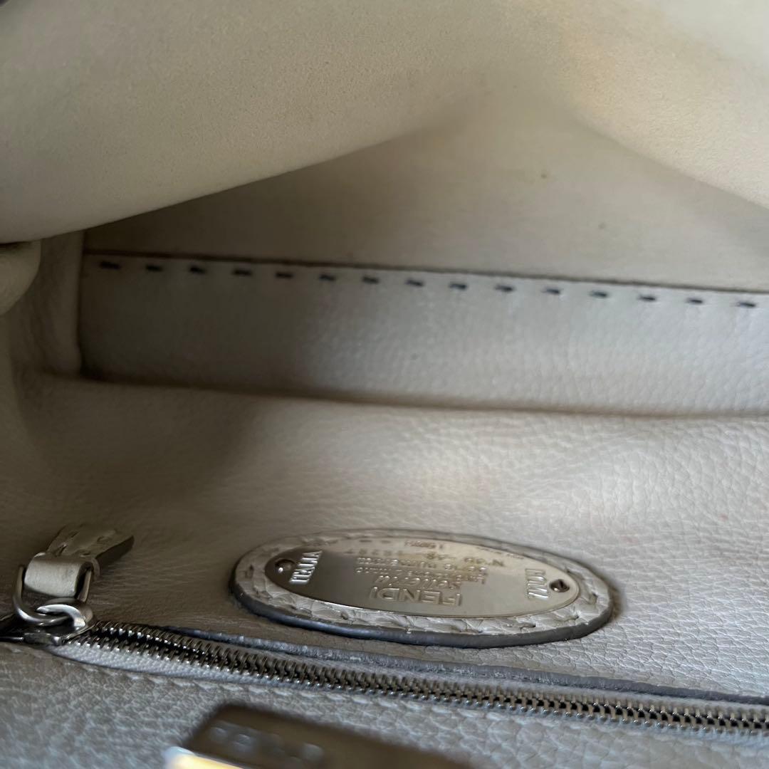 FENDI ピーカブー　ミニ　セレリア レザー　ハンドバッグ　アスファルトグレー