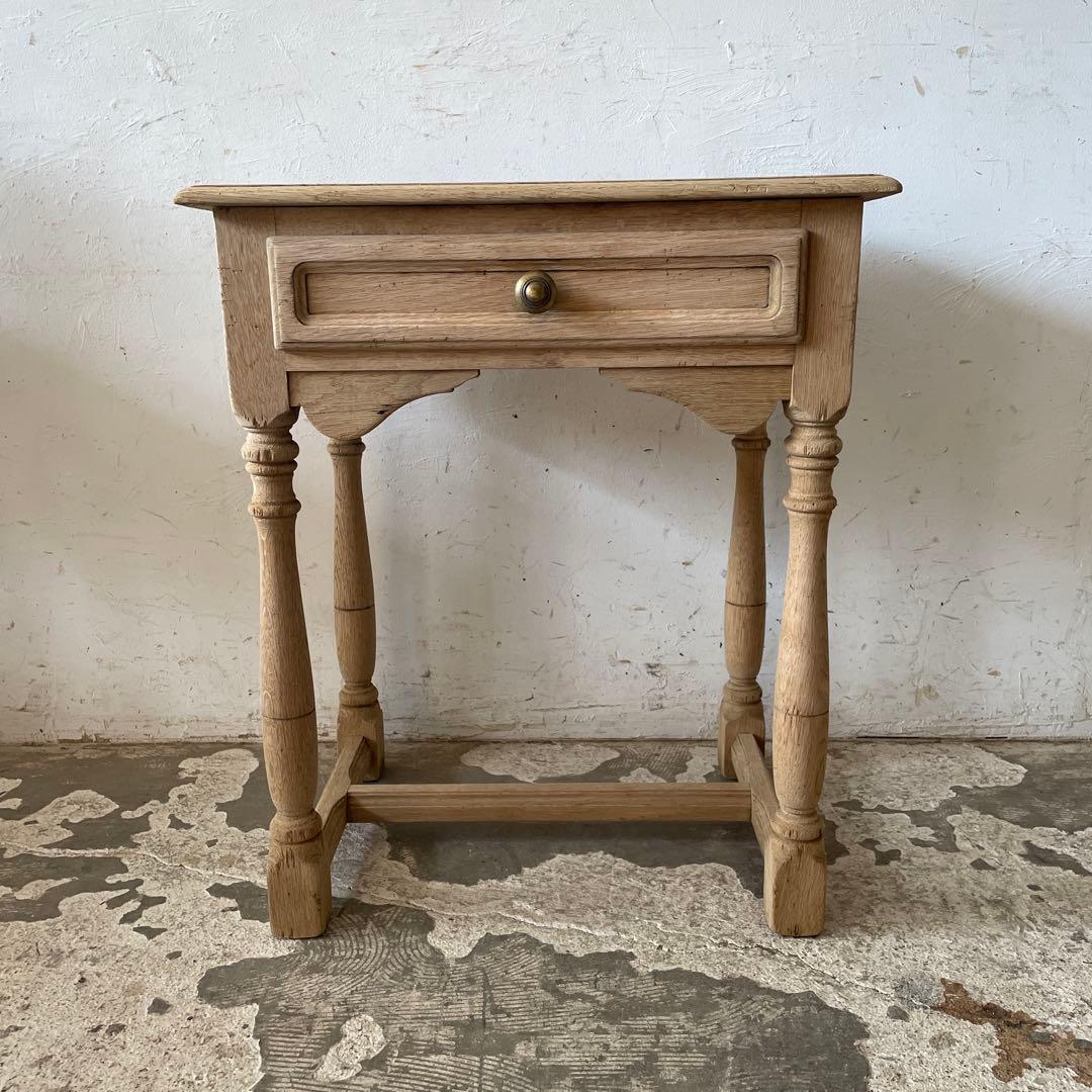 ビンテージ ドロワーサイドテーブル ドロワーベッドサイドテーブル　剥離