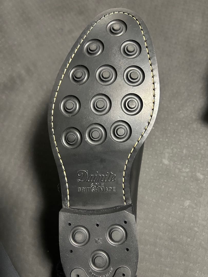 Jalan Sriwijaya ジャランスリウァヤ 98651 Tokio 黒