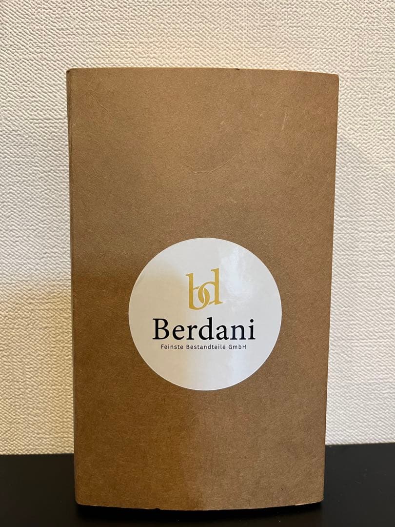 『未使用品』Berdani バイオリン 顎当て　柘植チタン