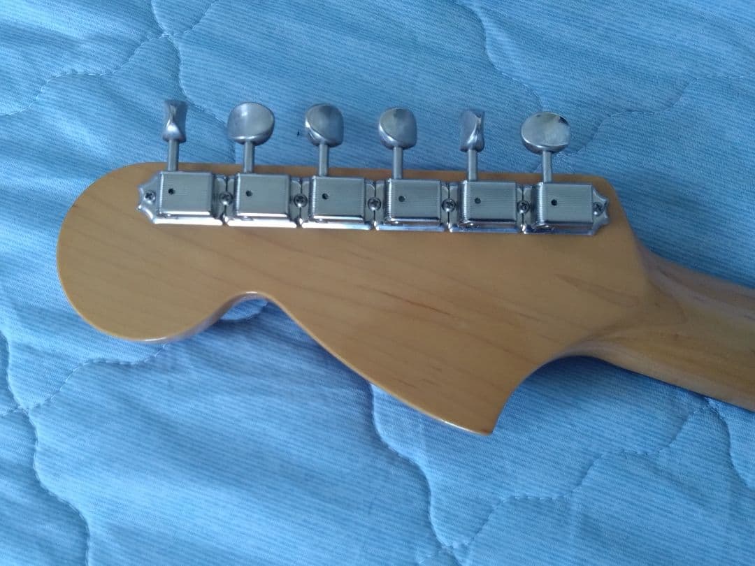 FenderJapan ムスタング　MG69/MH CAR　アップルレッド