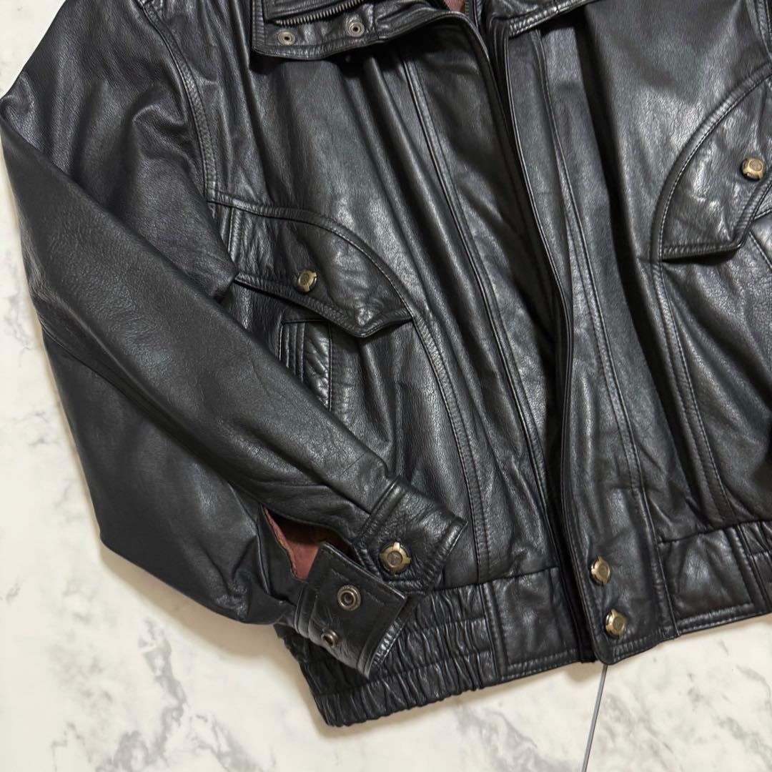 古着　ヴィンテージ　レザージャケット　短丈　本革　レザー　ボンバージャケット　黒