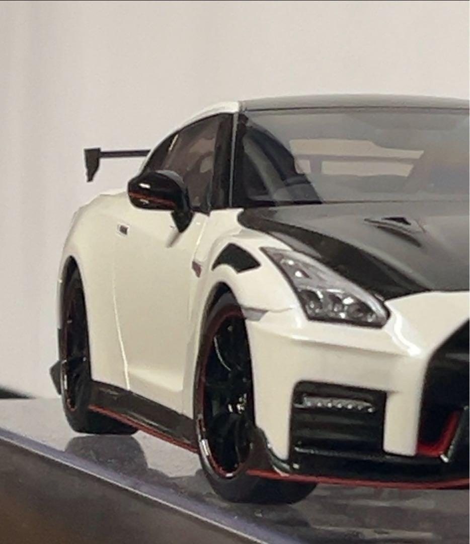 オートアートNissan GT-R Nismo 1/18 ミニカー