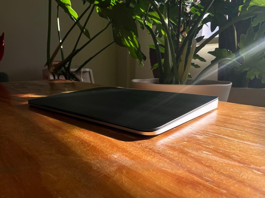 apple Magic Trackpad 3 ブラック　Lightningモデル