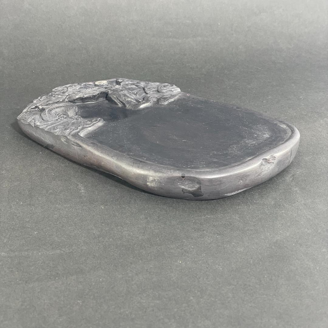 大型端渓硯 端州名硯 龍雲彫刻　石眼　２５センチ