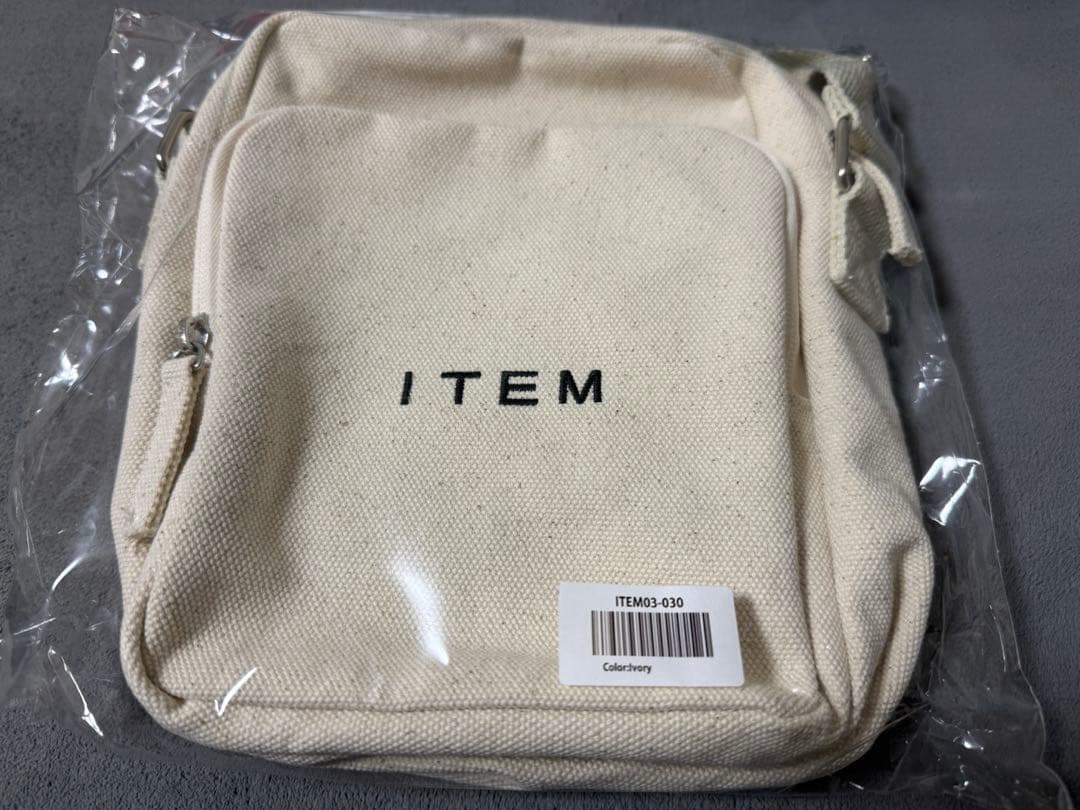 にこ¨̮⃝ item shoulder bag（ivory）