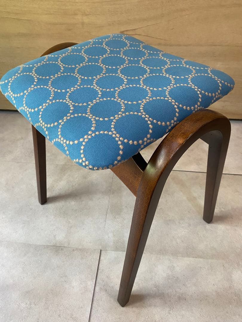 ミナペルホネン 剣持スツール 秋田木工 タンバリン