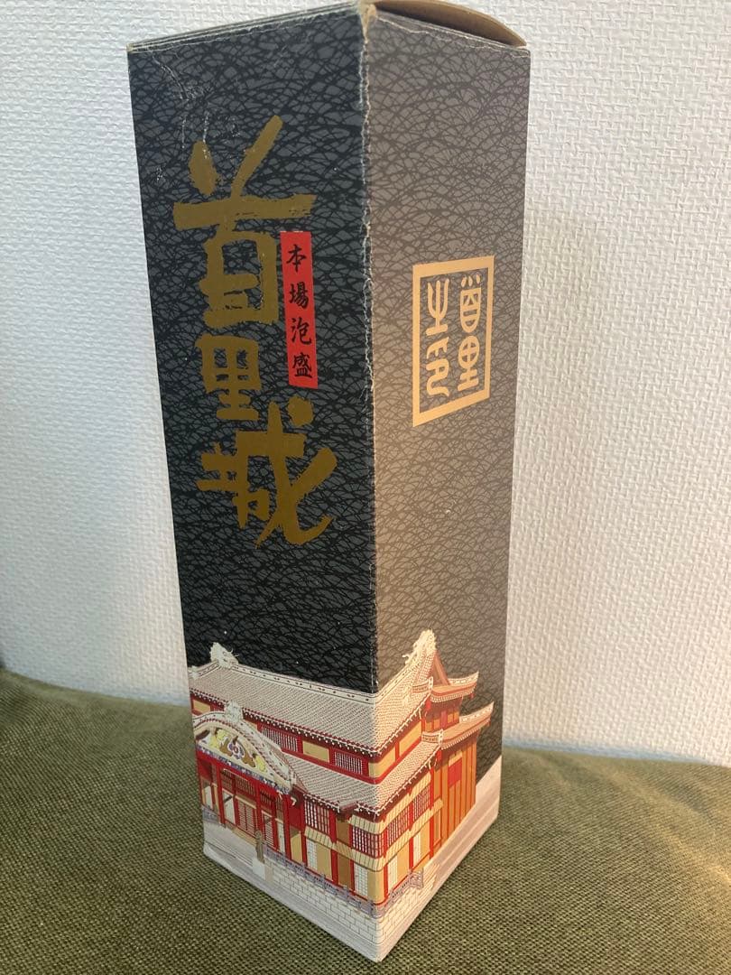 本場泡盛　首里城　熟成10年　古酒40度720ml 瓶熟40余年