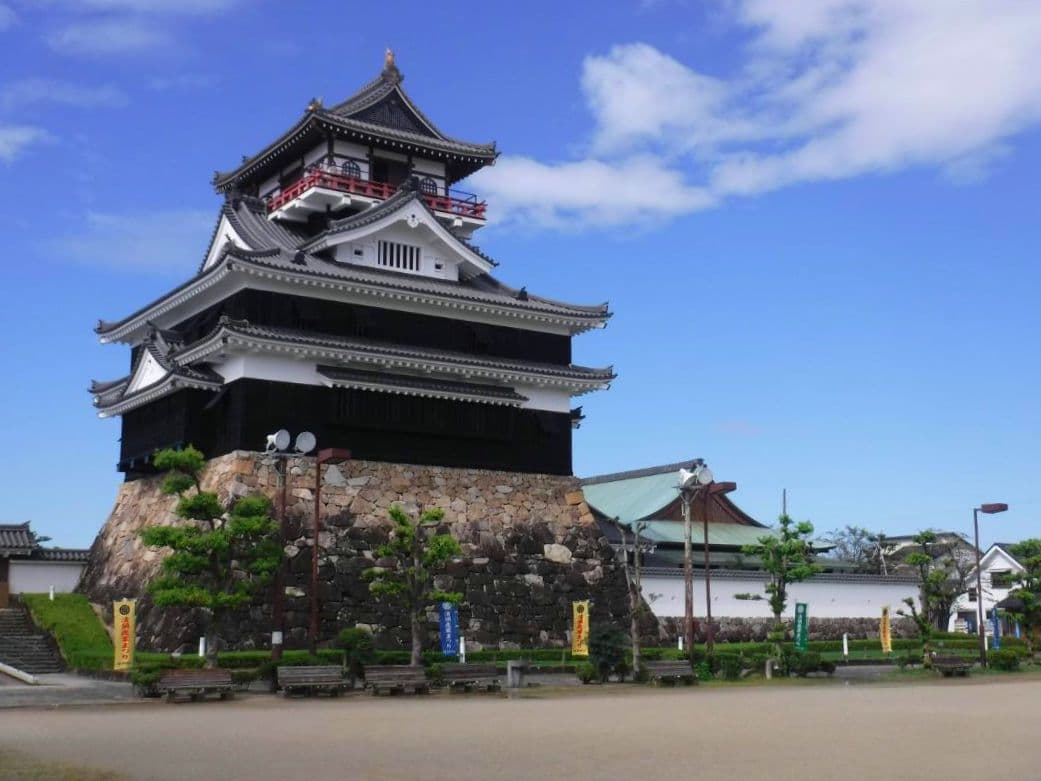 富士フィルム　FinePix XP90