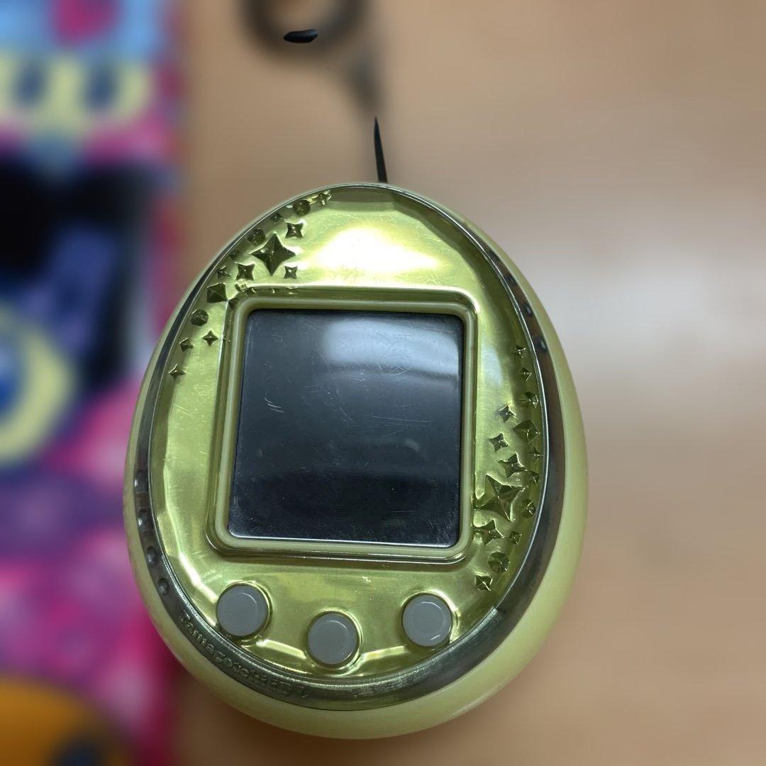Tamagotchi iD イエロー