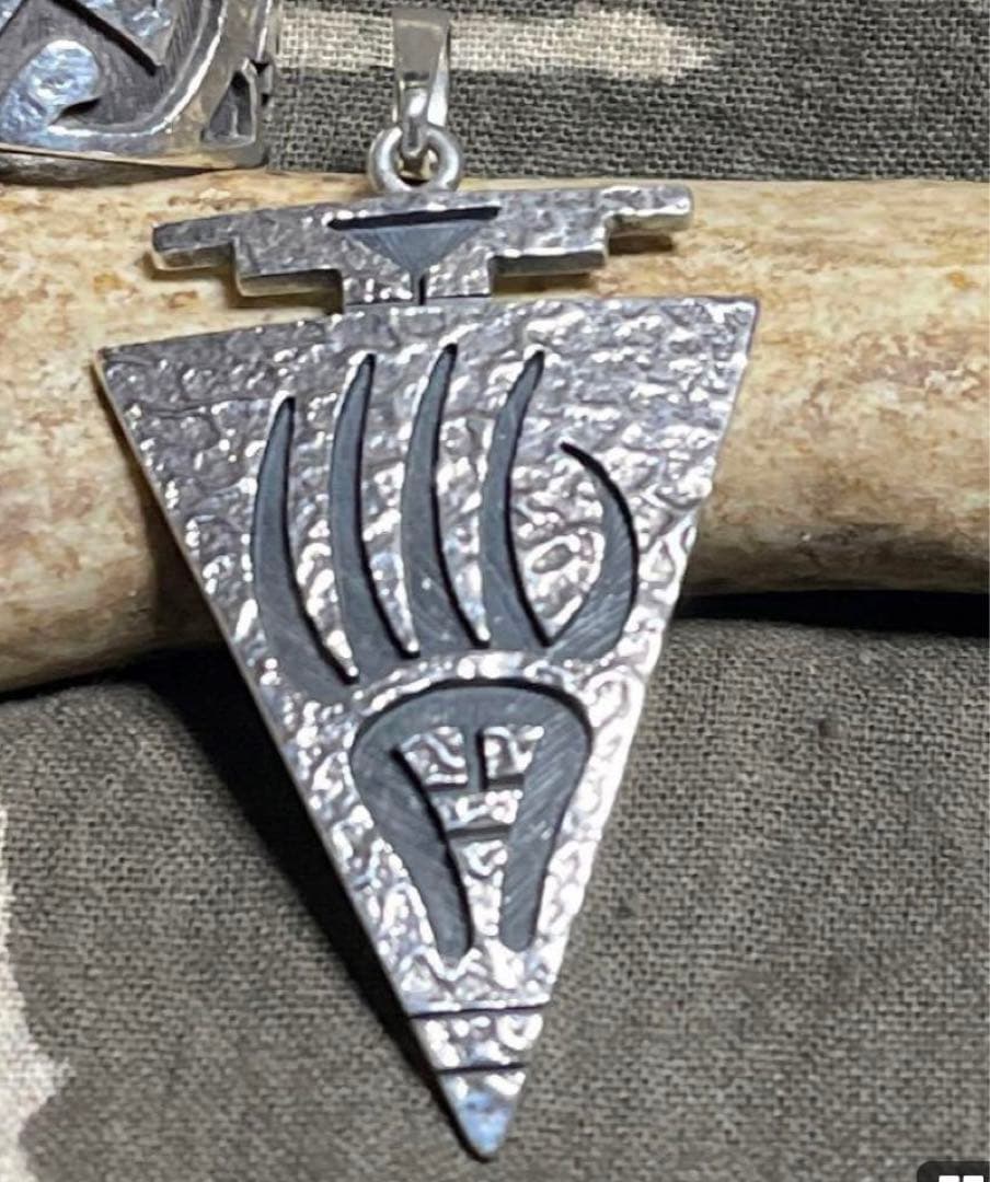 ルーベンソーフキー　5月いっぱいの出品　インディアンジュエリー