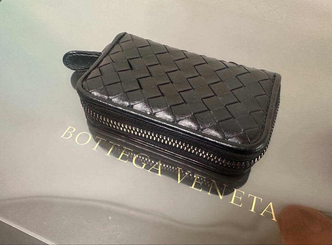 【付属品付】ボッテガヴェネタ イントレチャートケース/ラム/黒/1️⃣✨✨✨