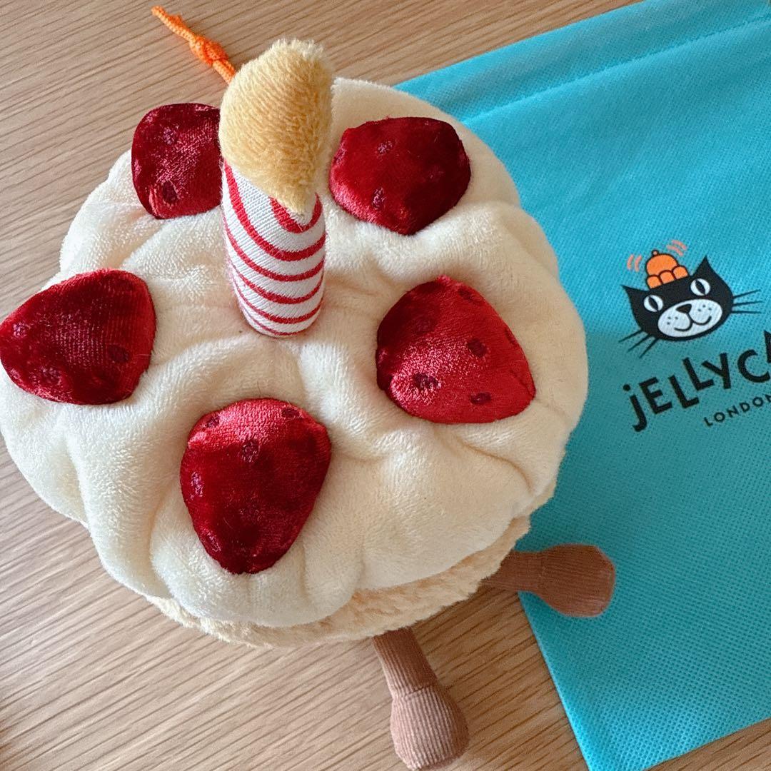  バースデーケーキ 誕生日　ケーキぬいぐるみ　いちごケーキ　新品