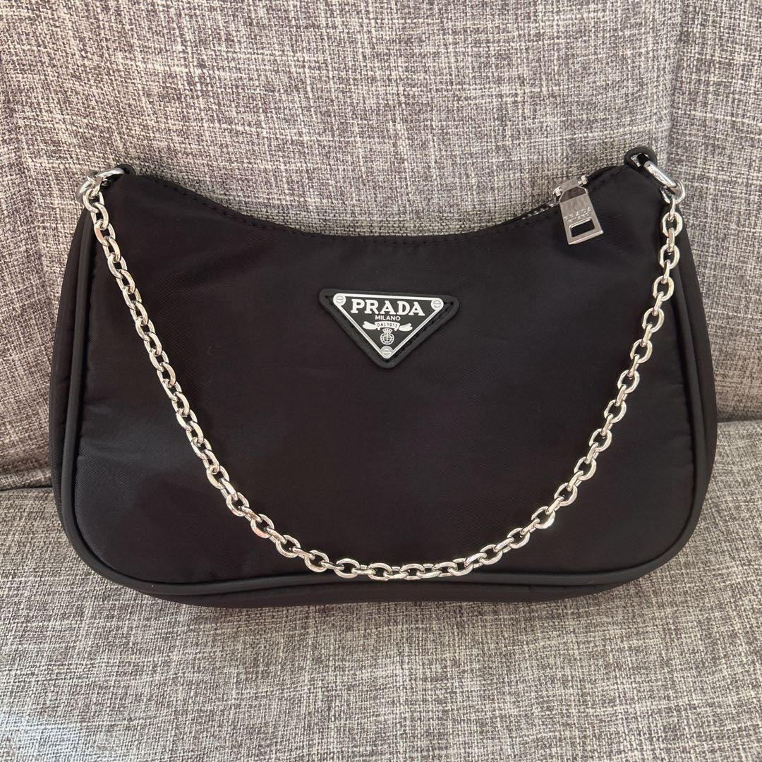 PRADA ノベルティ ショルダーバッグ
