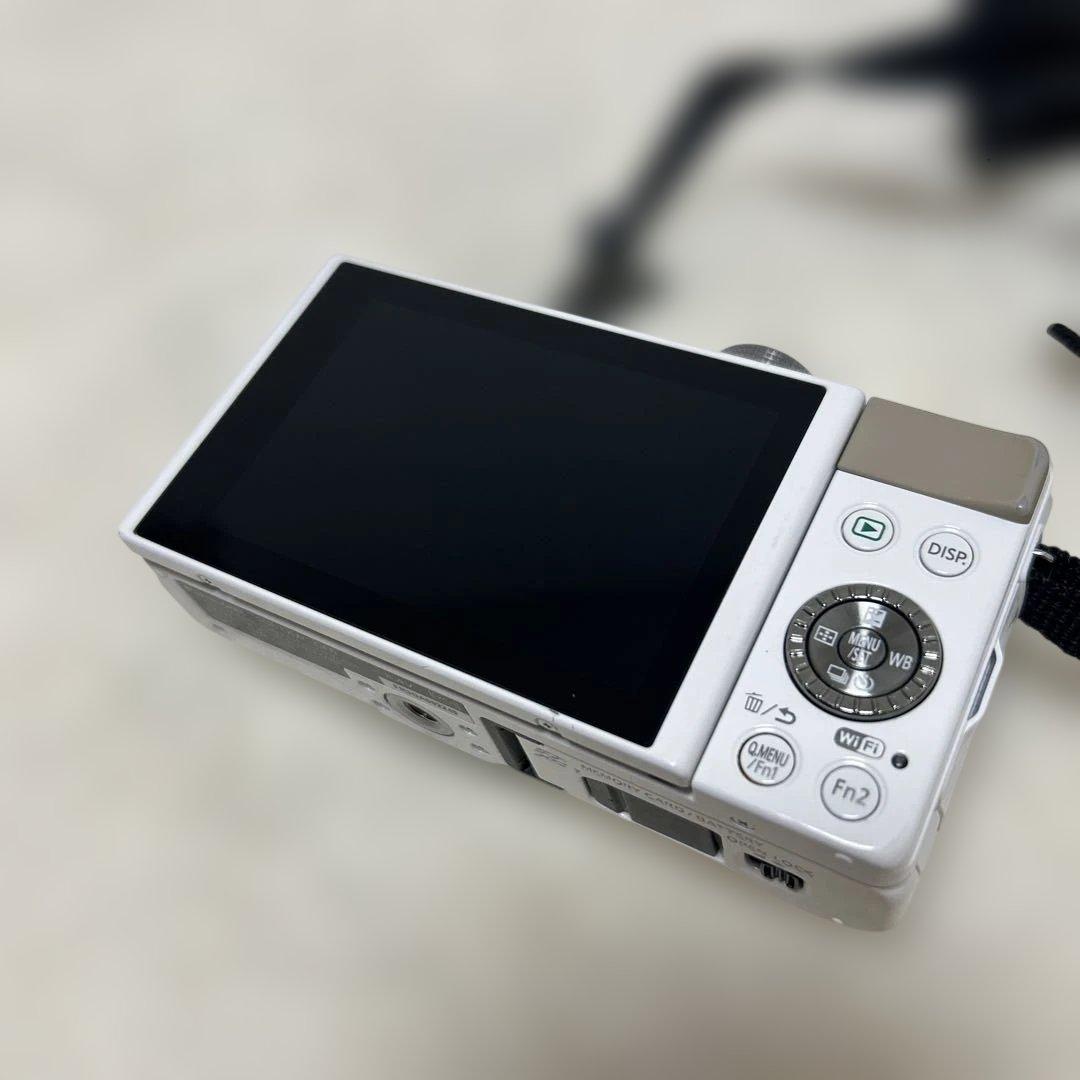 【中古】パナソニックPanasonic Lumix DMC-GF6 レンズキット