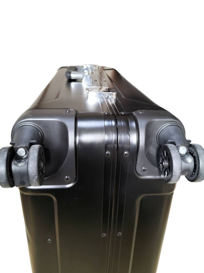 【美品】 ZERO HALLIBURTON 95L 4輪 TSAロック付き