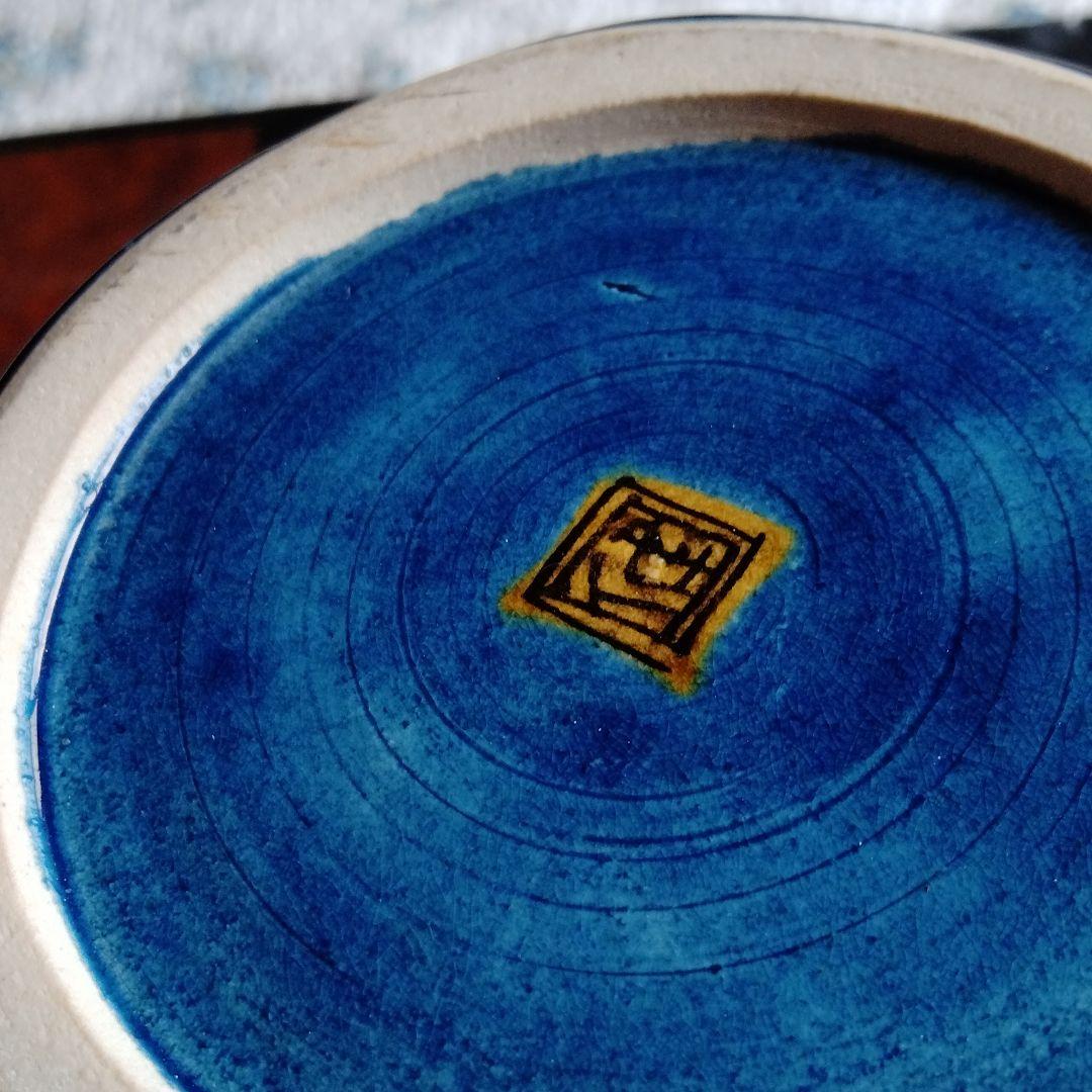 百合の花柄花瓶