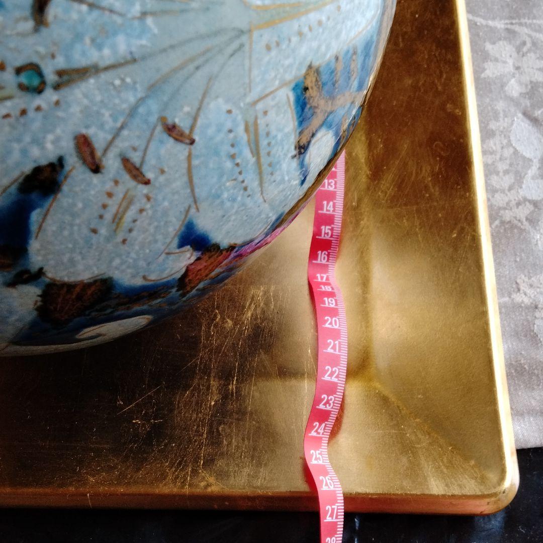 百合の花柄花瓶