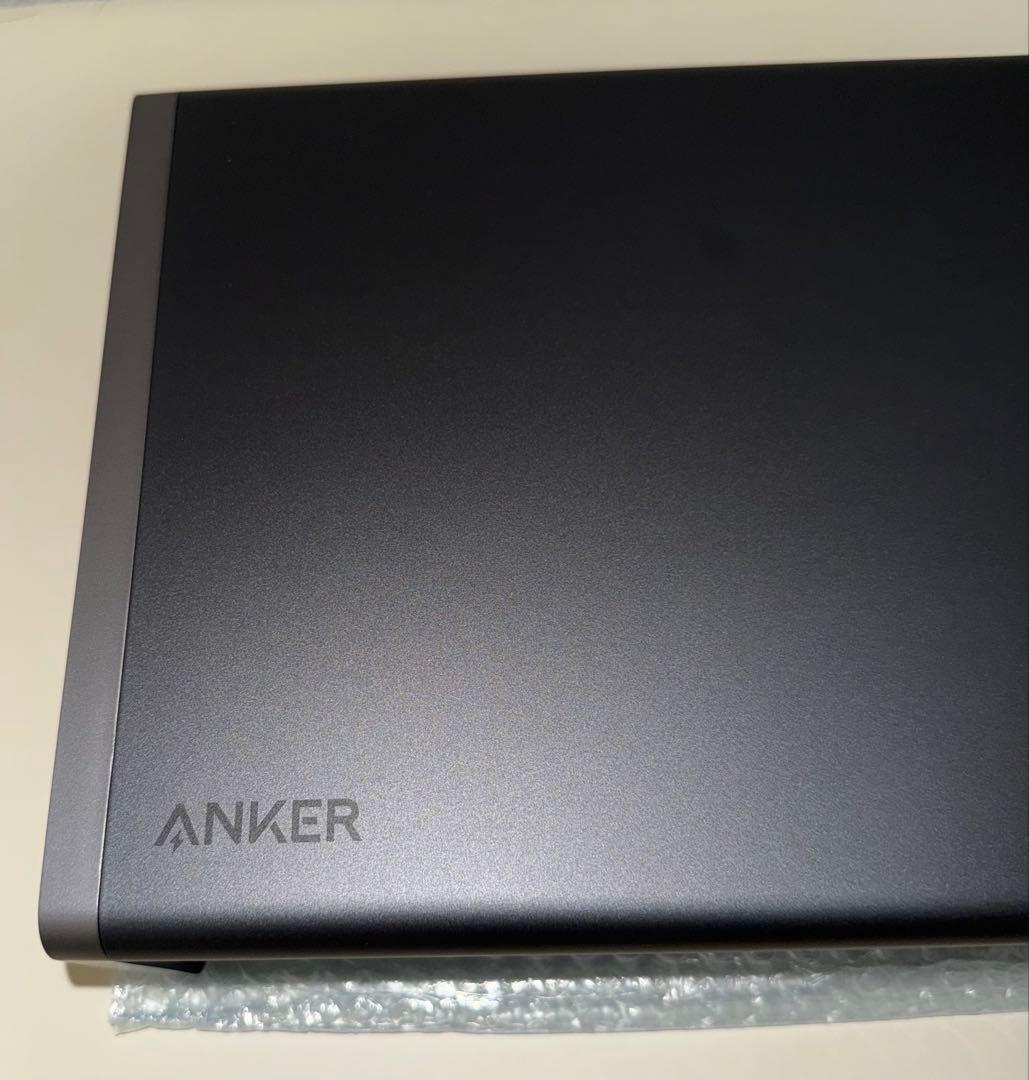 Anker 675 USB-C ドッキングステーション（モニタースタンド）