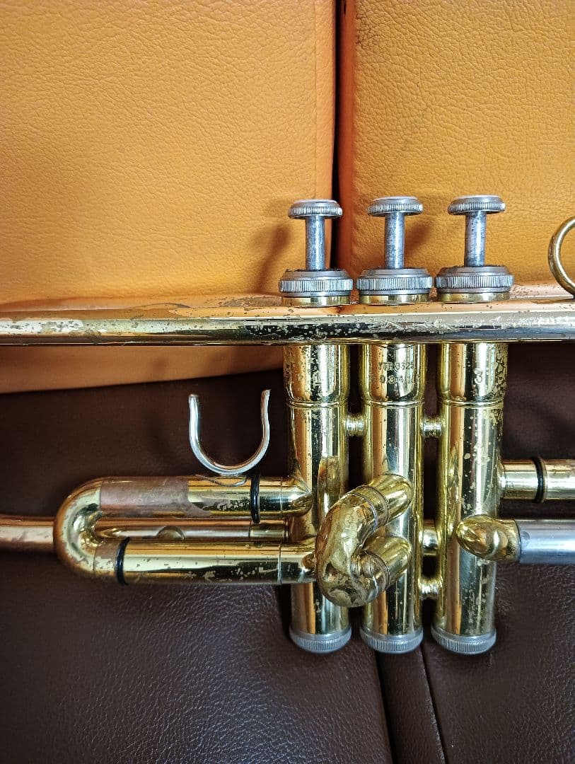 YAMAHAトランペットYTR-3325赤ベル